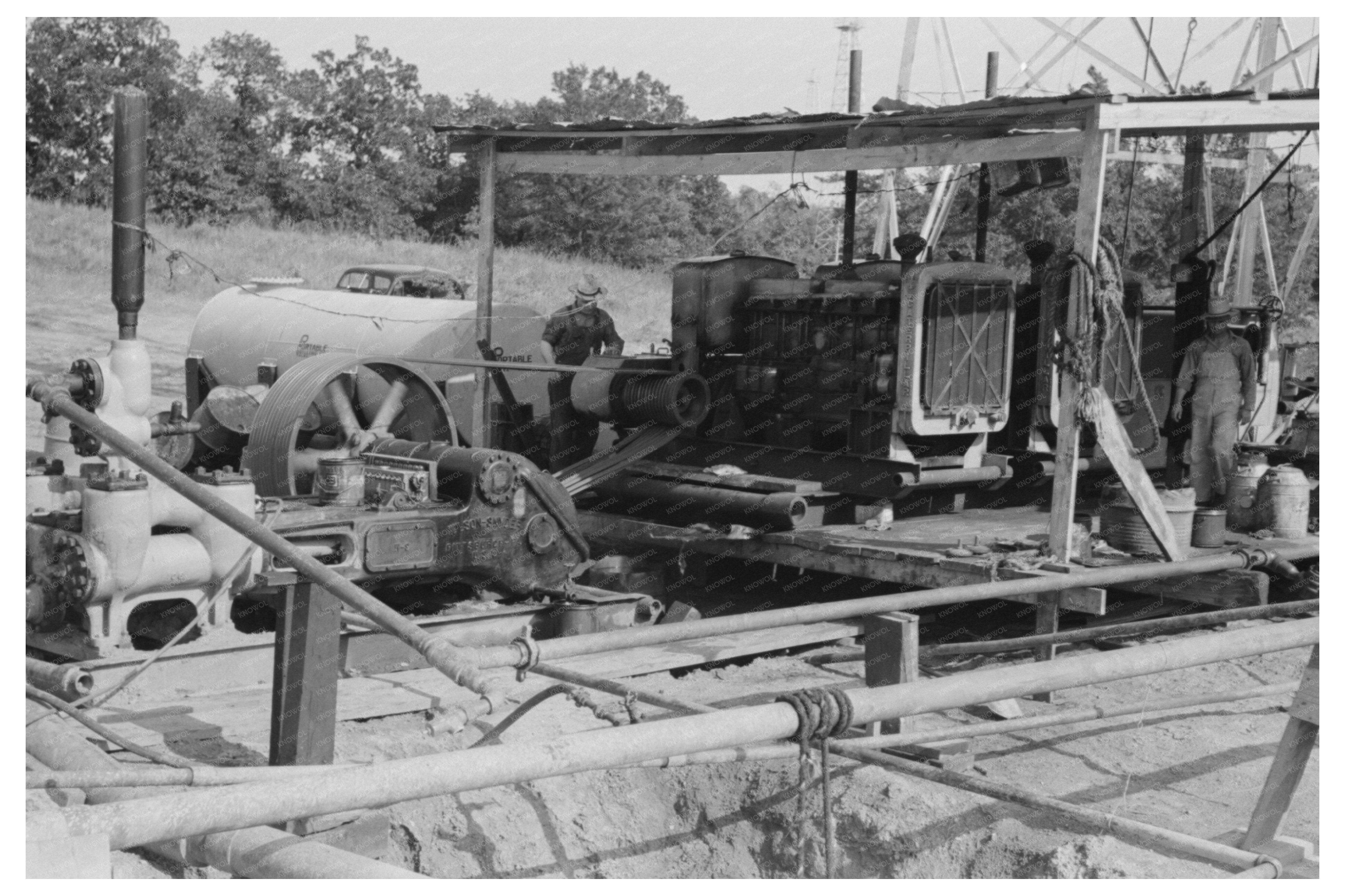 Rotary Drilling Machinery in Seminole Oil Field 1939