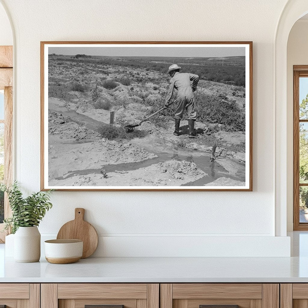 Innovative Irrigation with Tumbleweed Dam in 1939 Kansas