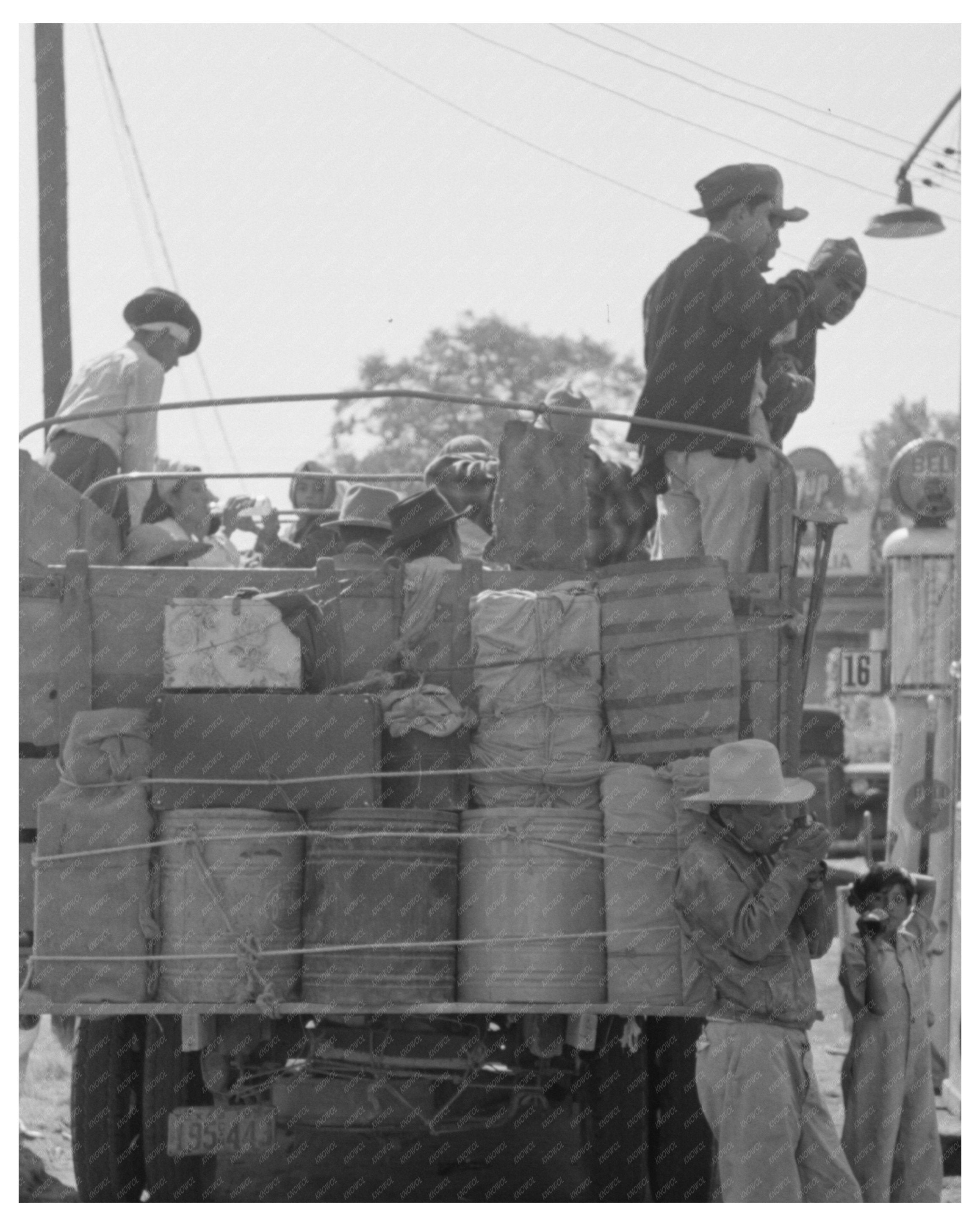 Mexican Migrants Returning Home Neches Texas 1939