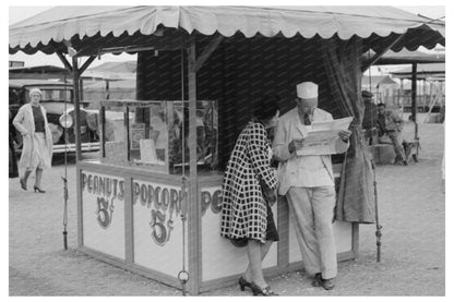 Popcorn Vendor and Wife at Gonzales County Fair 1939
