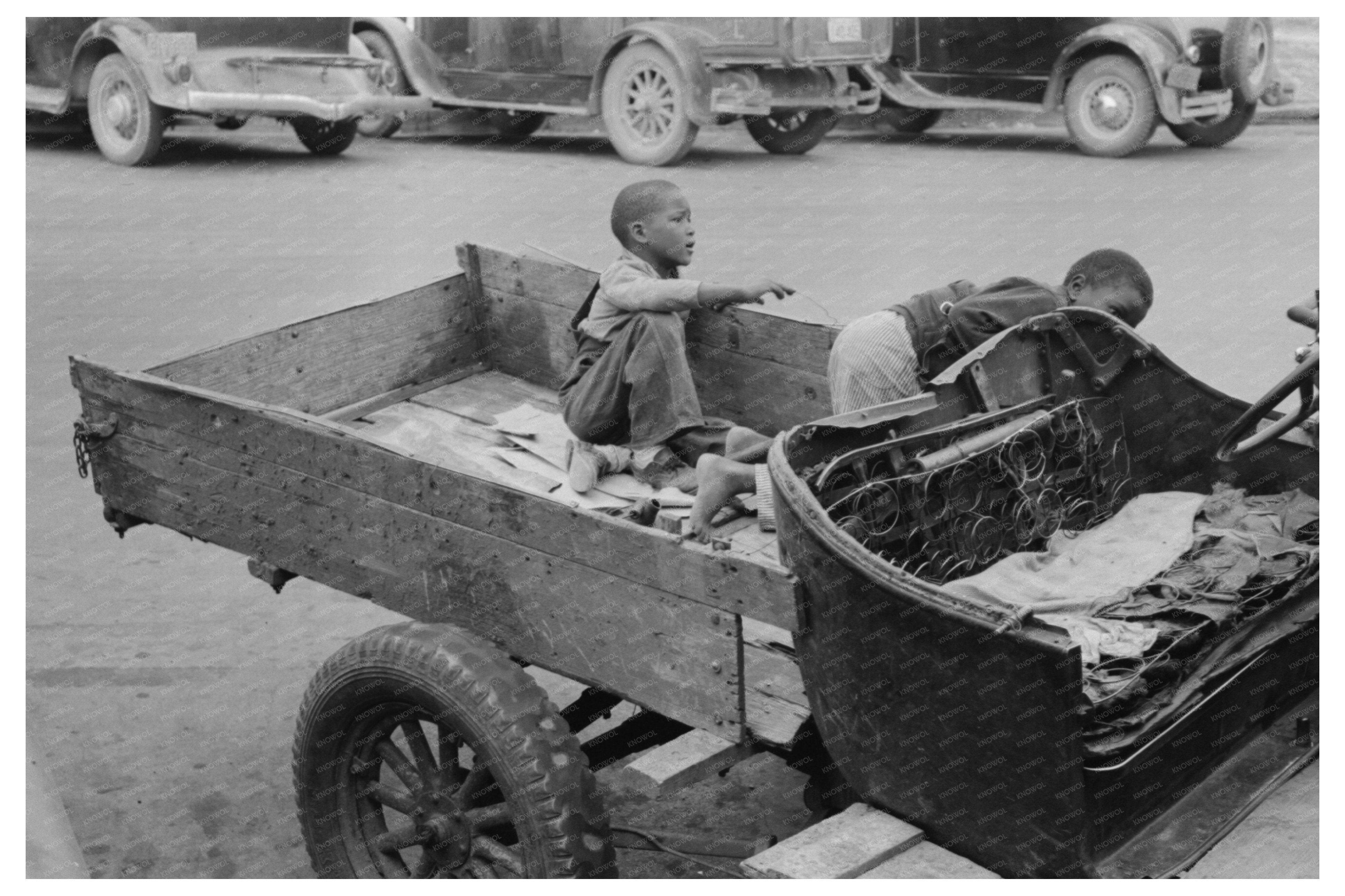 Vintage 1939 Truck with Battery in Waco Texas
