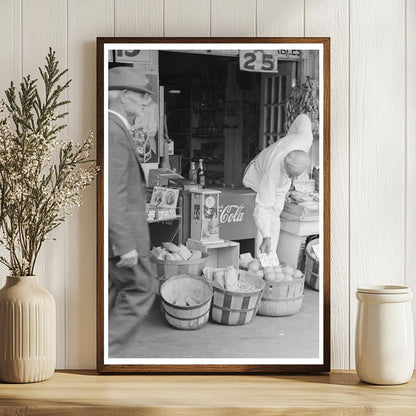 Waco Texas Storefront in Market Square November 1939