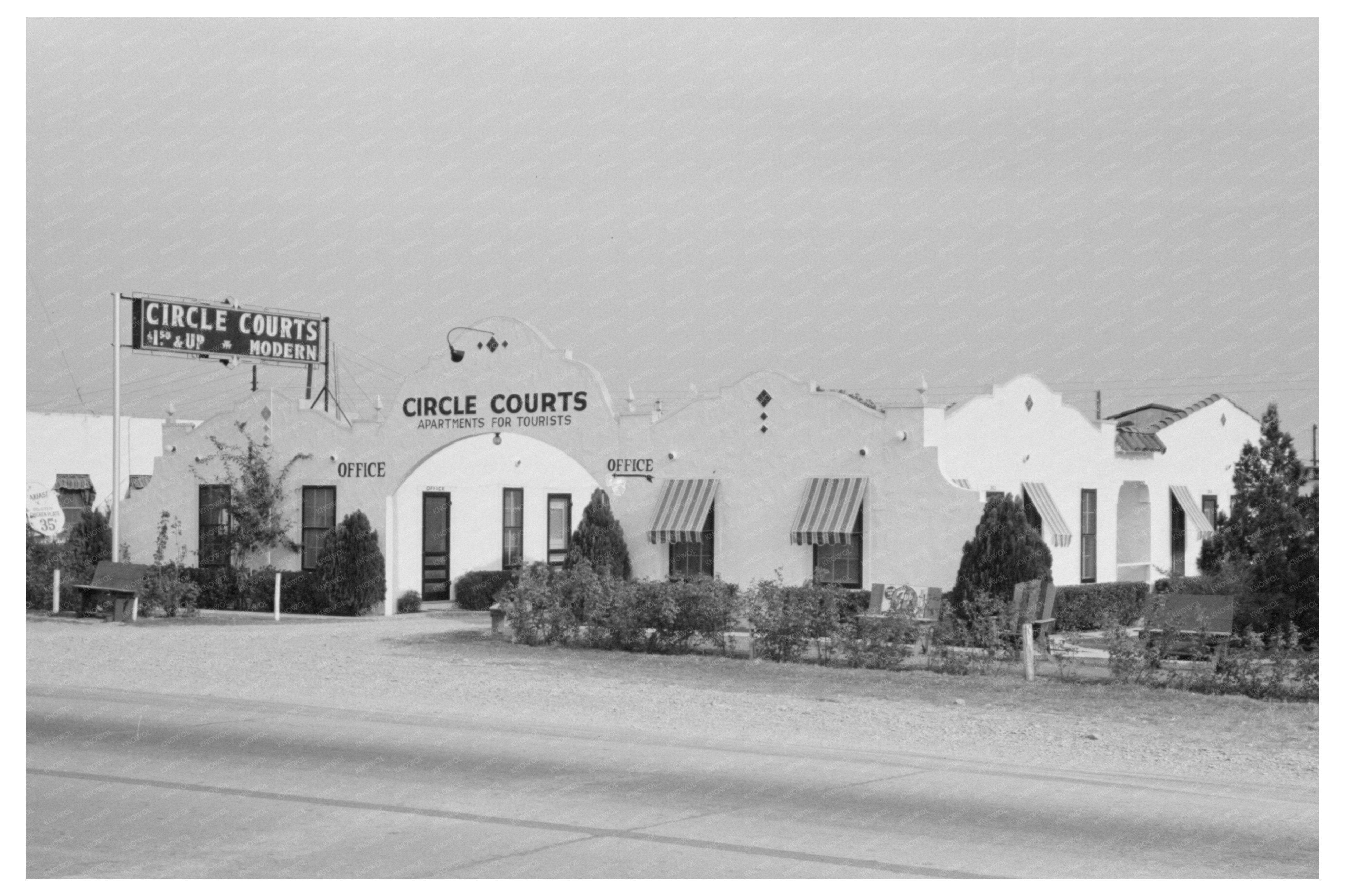 Vintage Tourist Courts in Waco Texas 1939