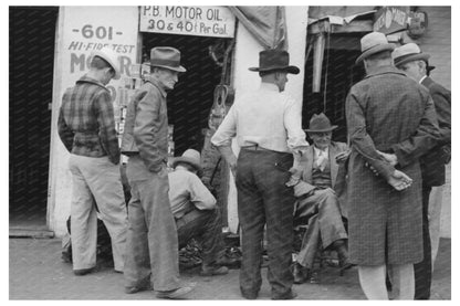 Men in Waco Texas Market Square November 1939