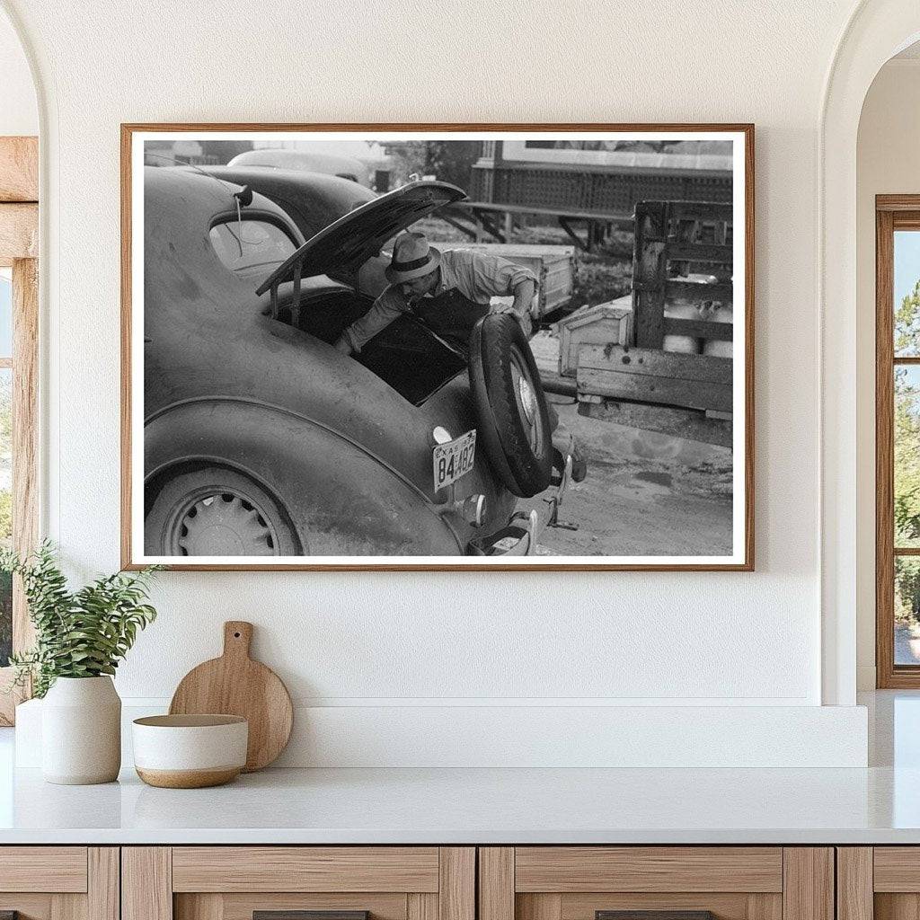 Vintage San Angelo Texas Milk Can Loading Scene 1939