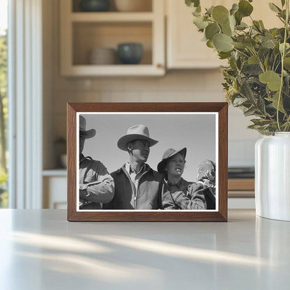 San Angelo Fat Stock Show 1940 Sideshow Spectators