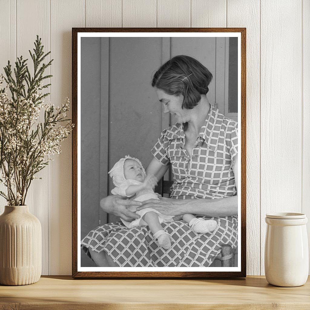 Mother and Child at Agua Fria Migratory Labor Camp 1940