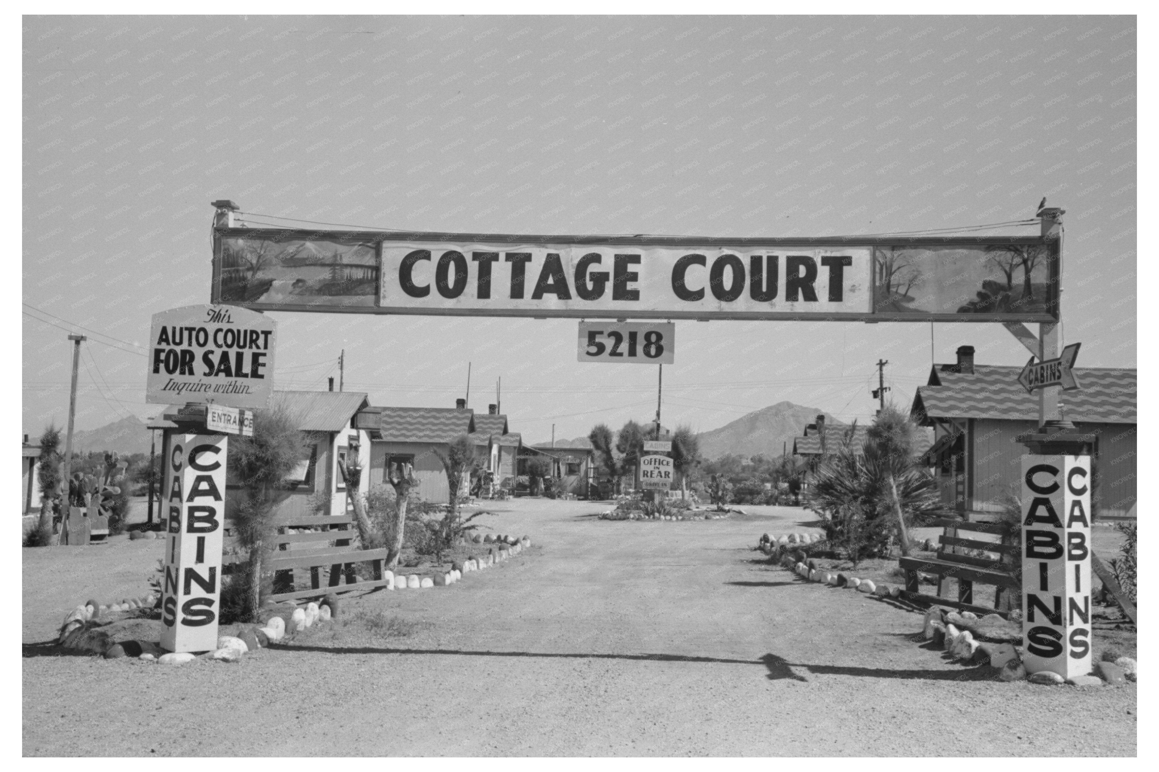 Vintage Tourist Court in Phoenix Arizona April 1940