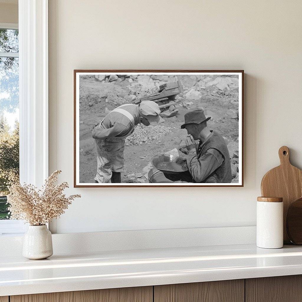 Miner Examines Pan with Prospector in Pinos Altos 1940