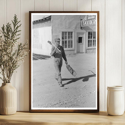 Jack Whinery and Daughter Farming Beans Pie Town 1940