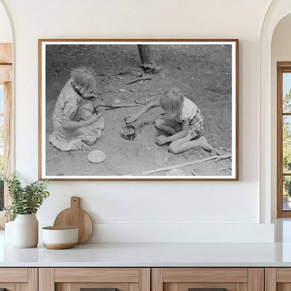 Whinery Children Playing in Pie Town New Mexico June 1940