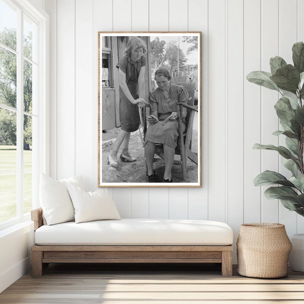 Homesteaders Wife and Daughter in Pie Town New Mexico 1940