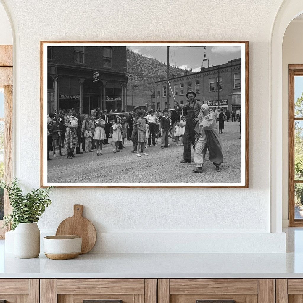 Children Watching Labor Day Parade Silverton Colorado 1944