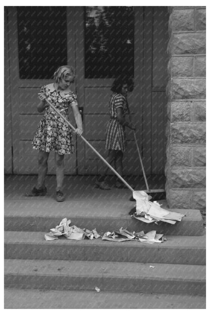 Schoolchildren Clean Classroom in Santa Clara Utah 1940