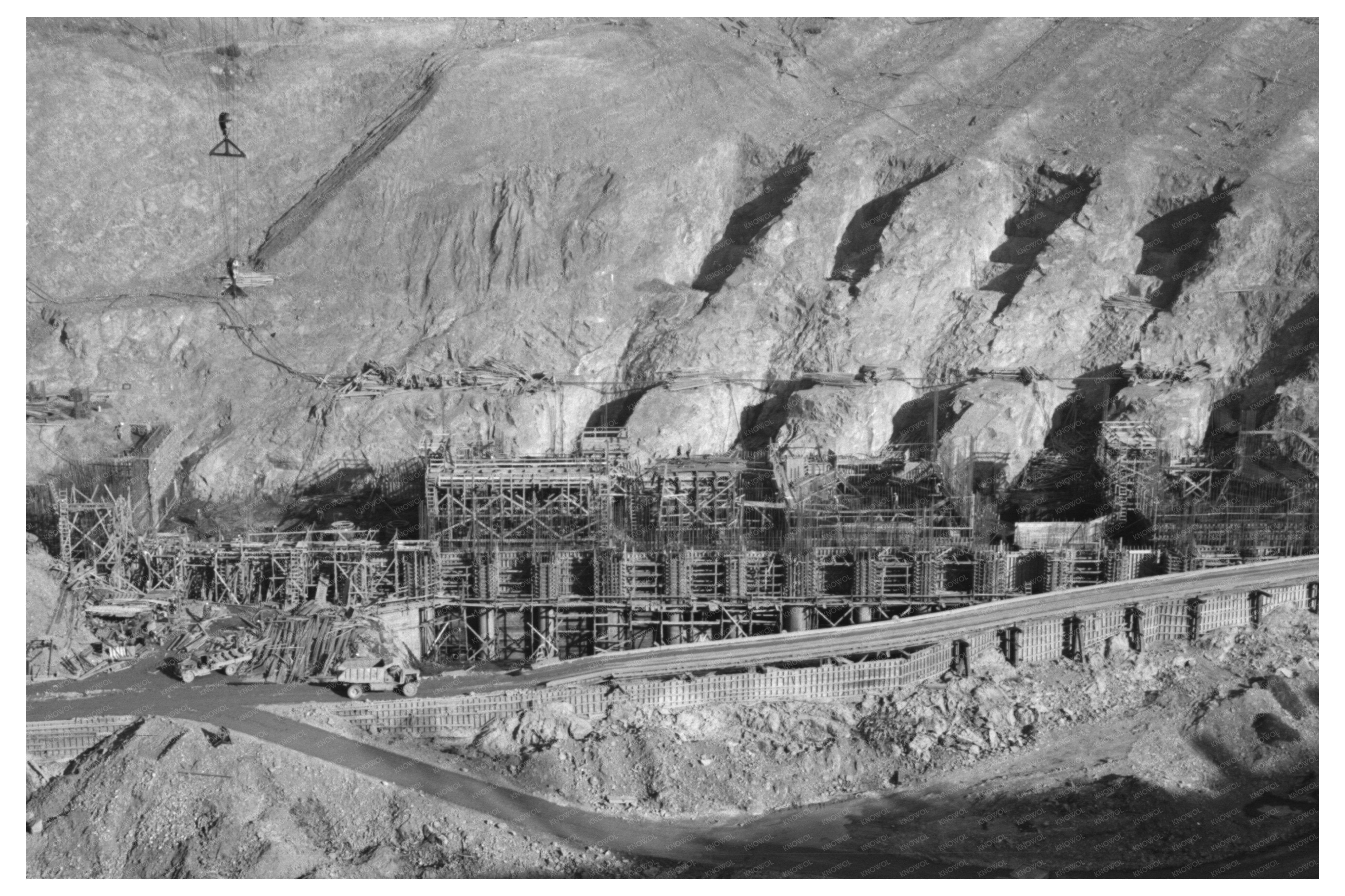 Shasta Dam construction October to December 1940