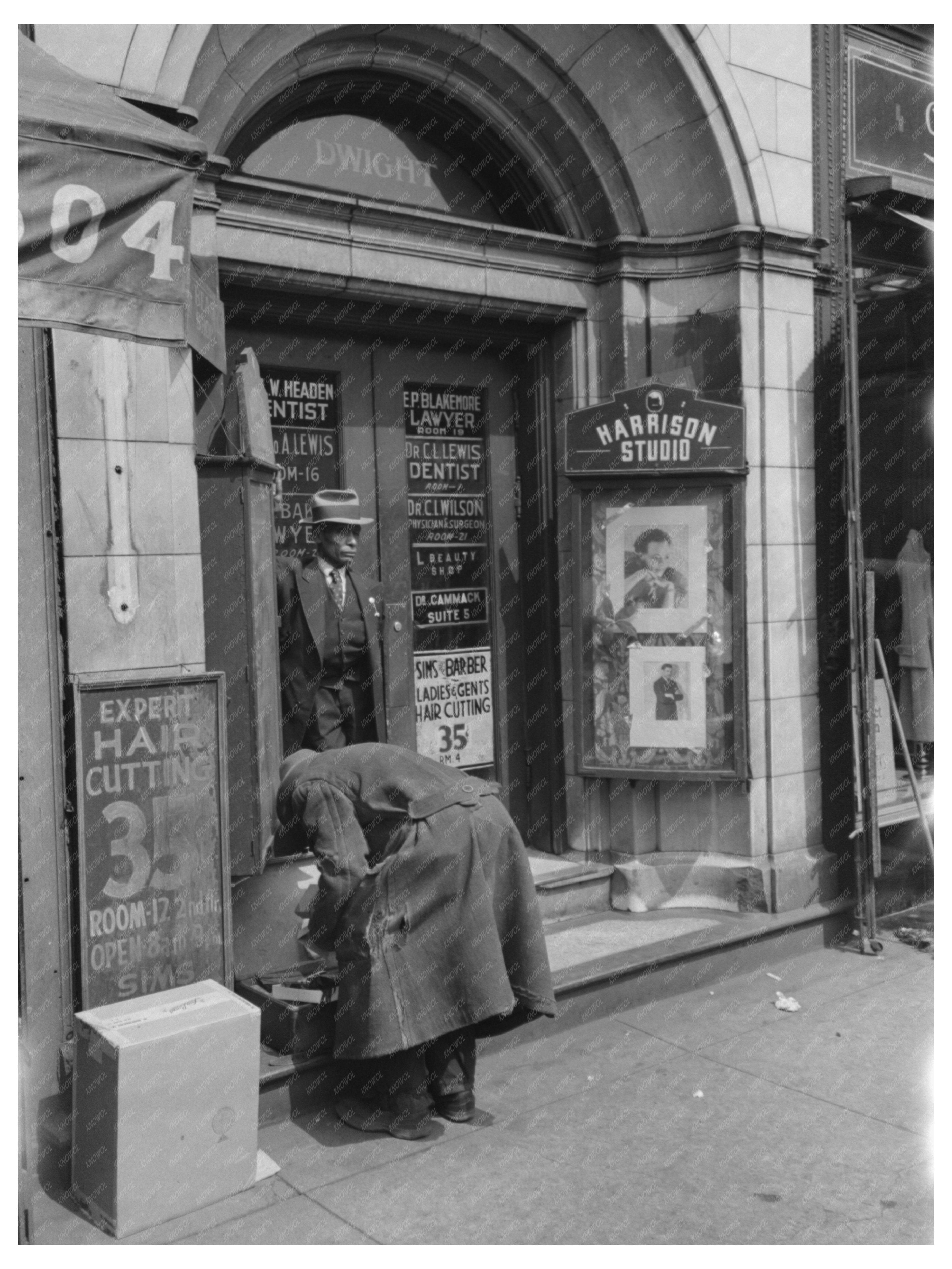 Vintage Chicago Scene April 1941 FSA OWI Collection