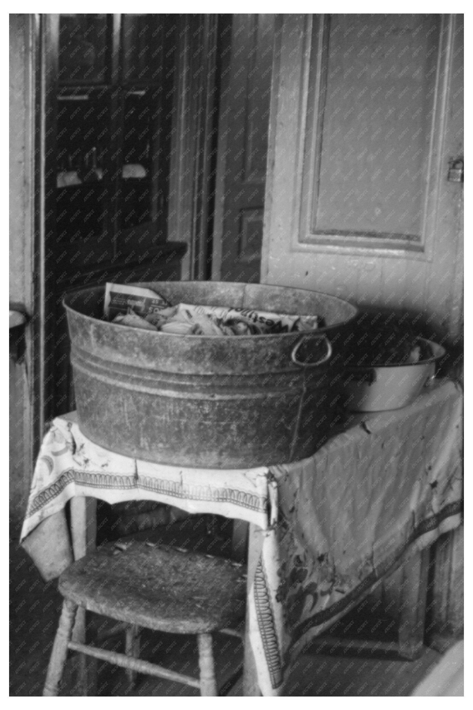 Vintage 1941 Kitchen in South Side Chicago Home