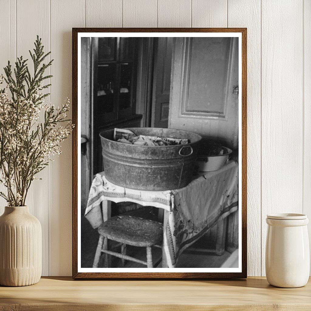 Vintage 1941 Kitchen in South Side Chicago Home