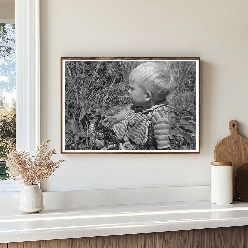 Child of Farm Worker in Caldwell Idaho June 1941