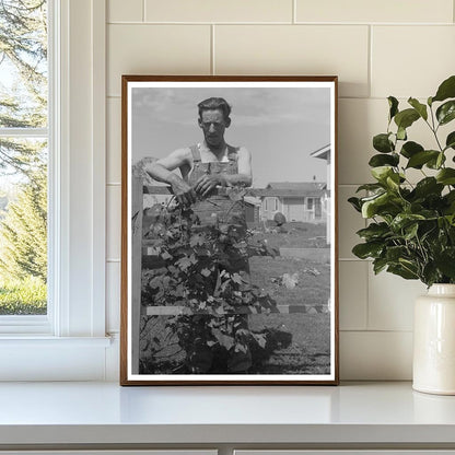 Farm Worker in Cottage Caldwell Idaho June 1941