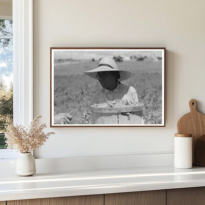 Pea Picking Scene Nampa Idaho June 1941 Vintage Photo