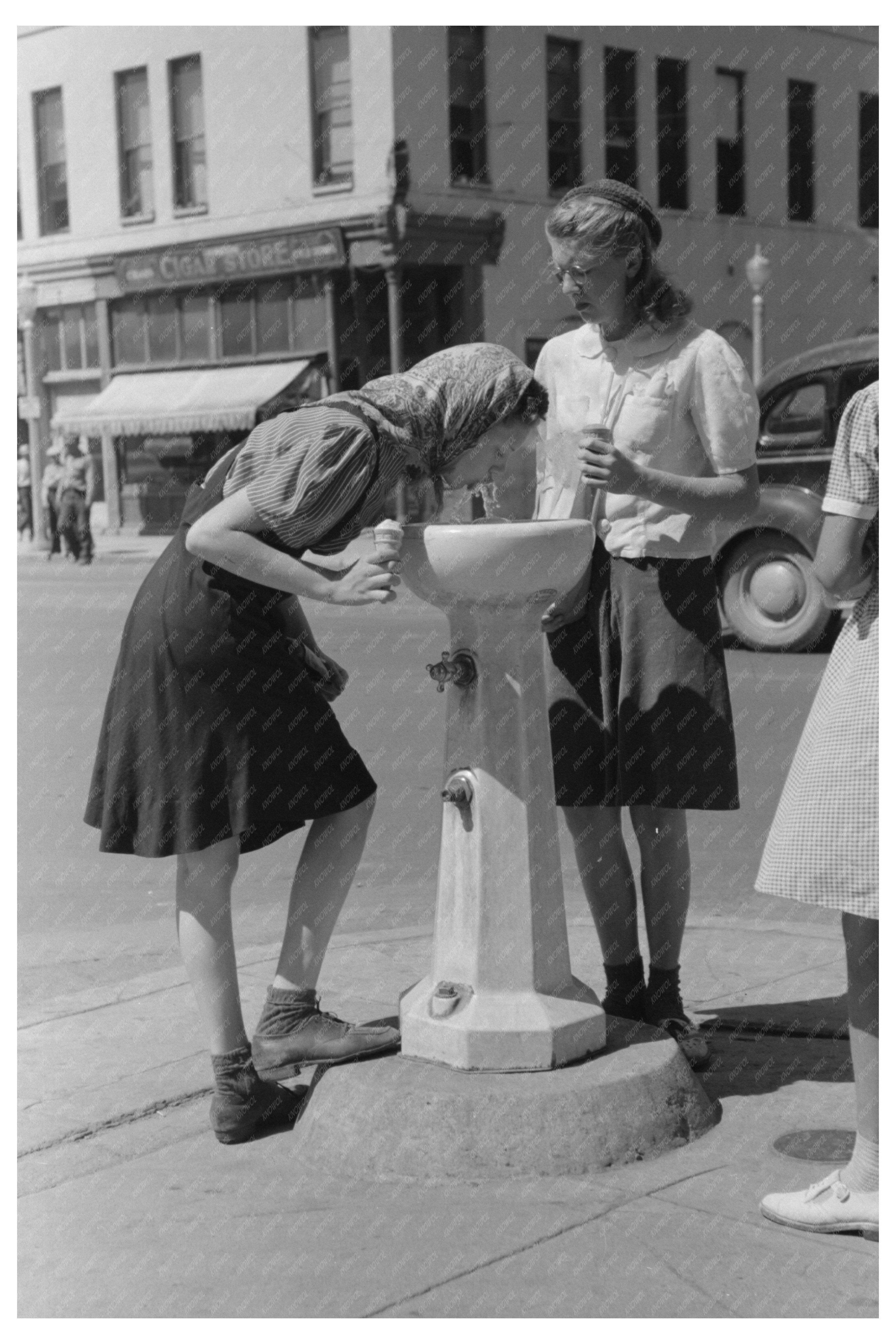 Caldwell Idaho Water Fountain 1941