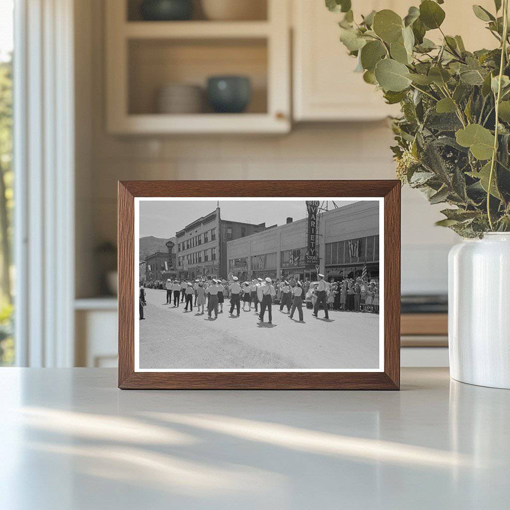 Fourth of July Parade Vale Oregon 1941