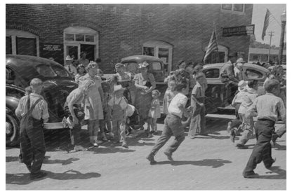 Vale Oregon Street Scene July 1941 After Fourth of July Parade