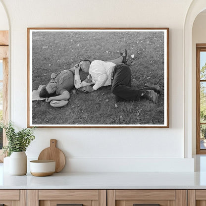 Vintage 1941 Fourth of July Picnickers in Vale Oregon