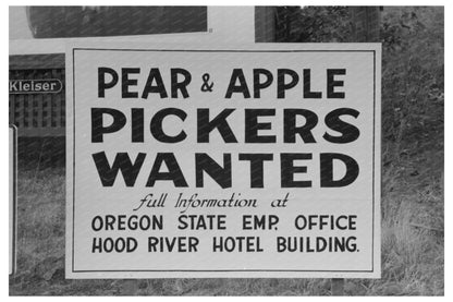 Hood River Oregon Roadside Sign September 1941 Vintage Image