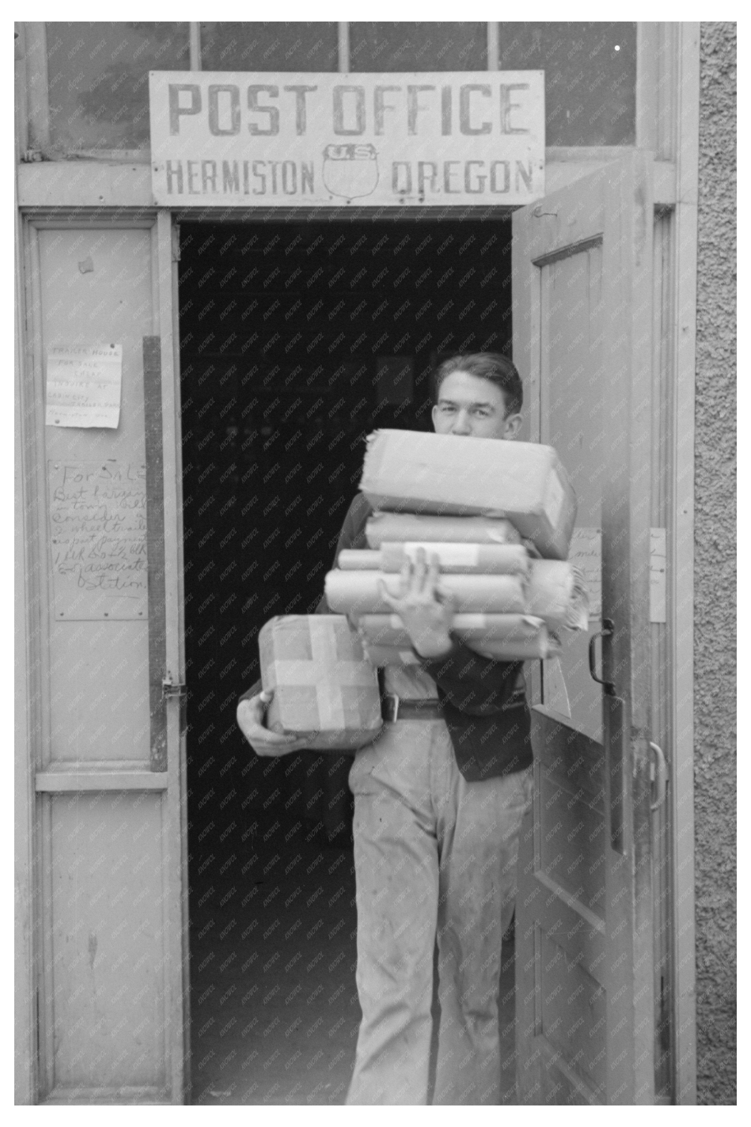 Hermiston Oregon Post Office September 1941 Photo