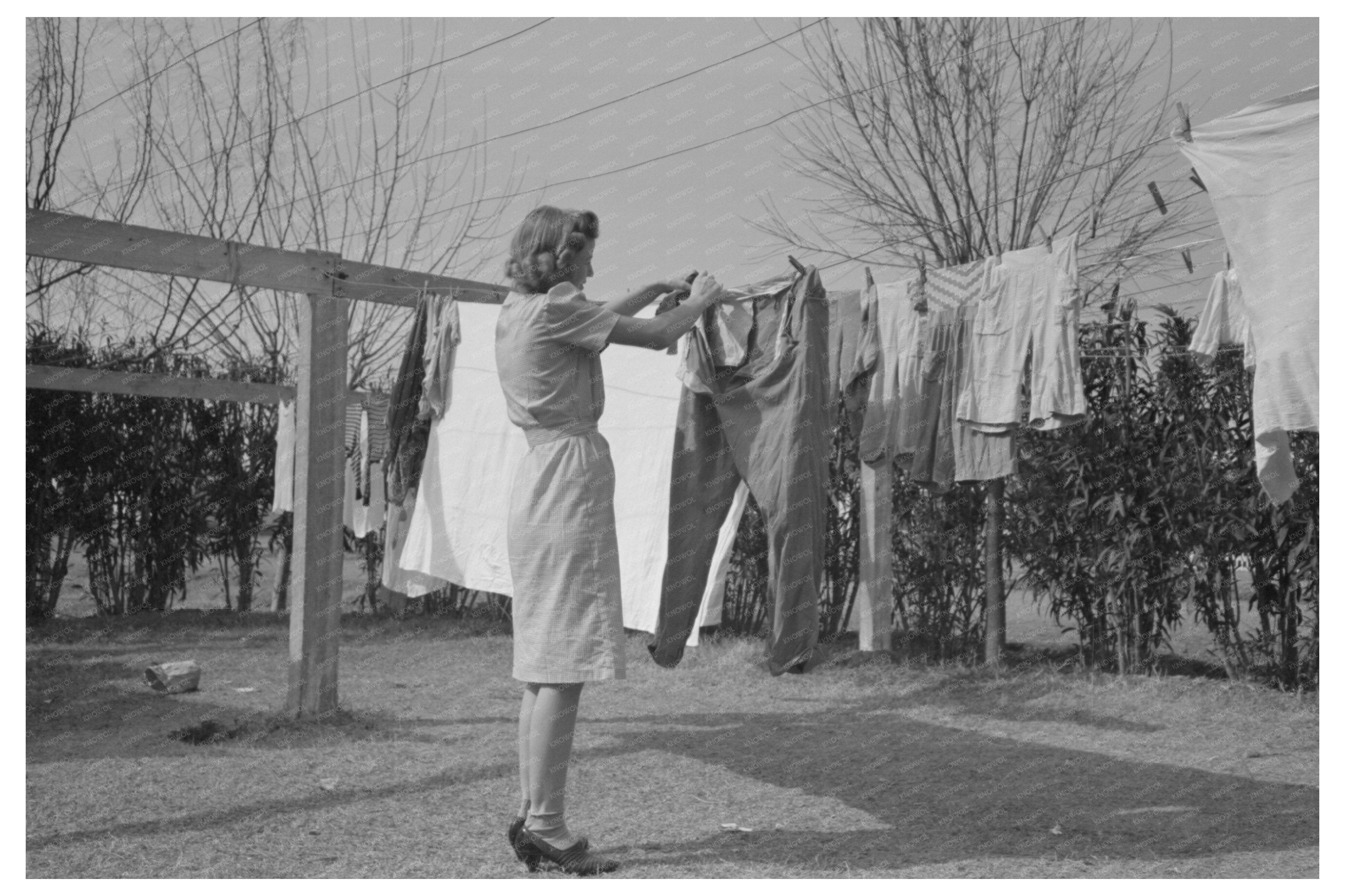 Washday at FSA Camelback Farms Phoenix 1942