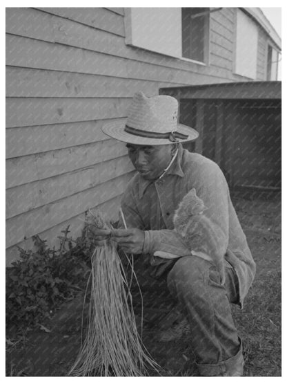 Vintage 1942 Agricultural Worker Bunching Carrots Arizona