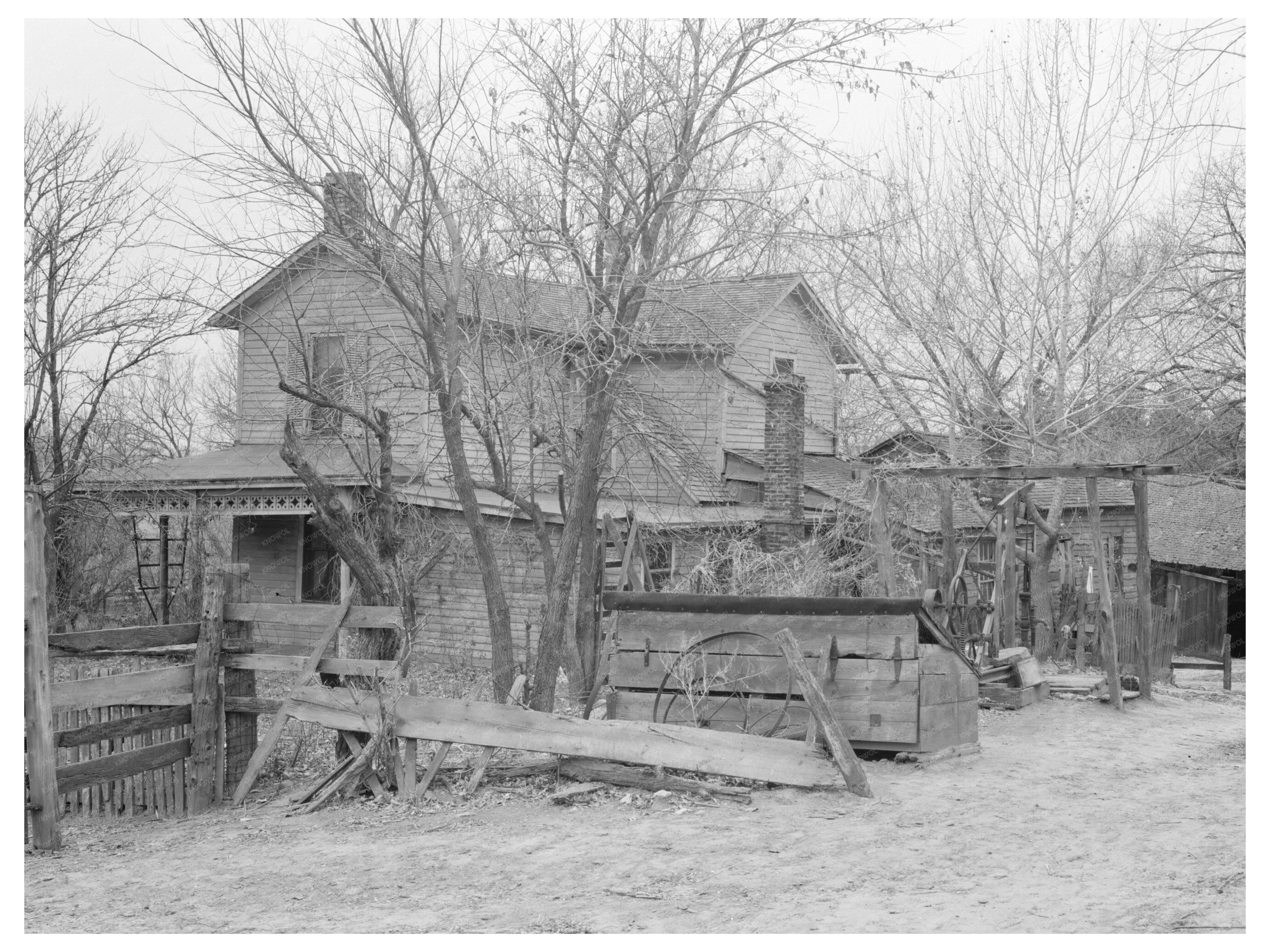 W.H. Cox Farmyard Clearcreek Township Iowa 1936