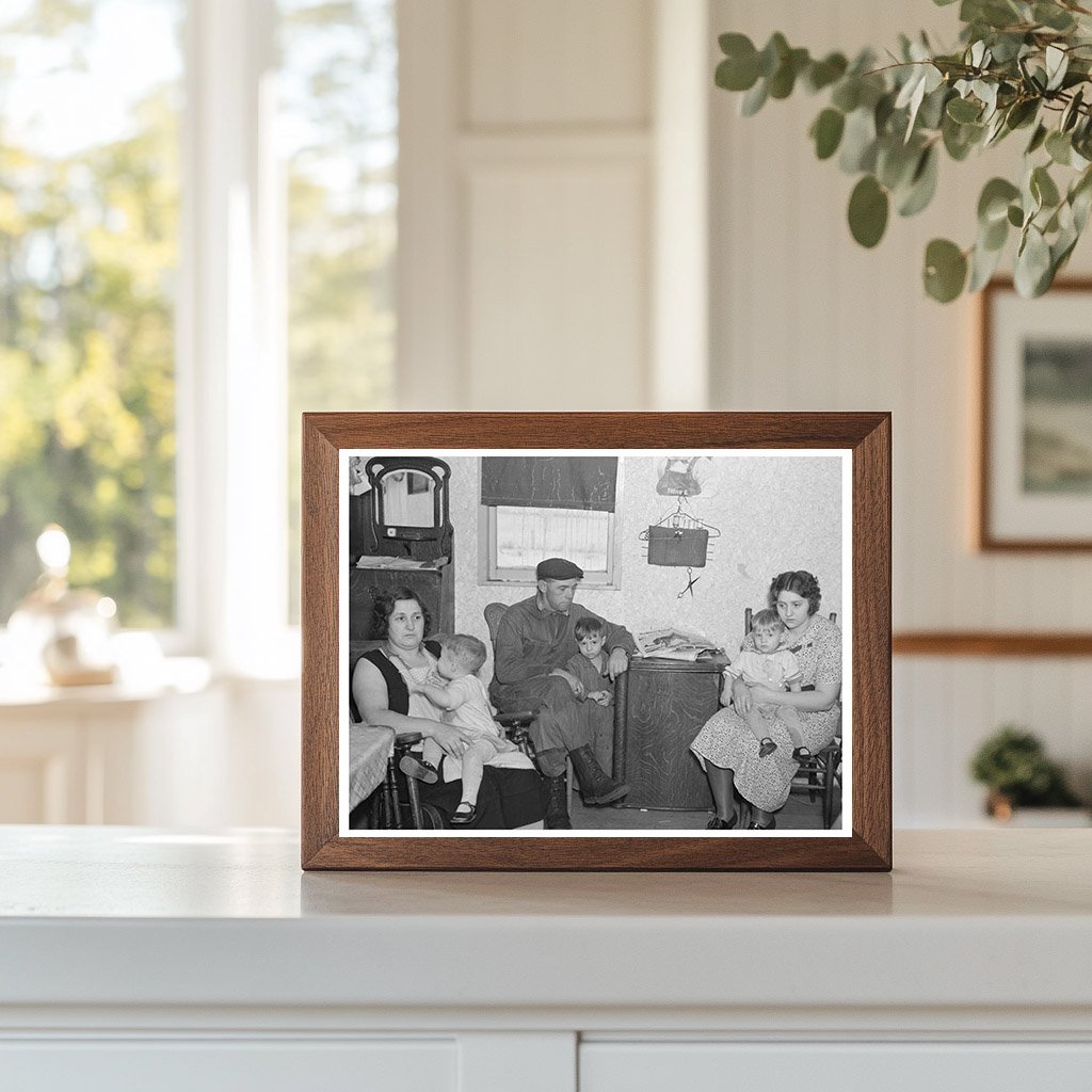 L.H. Nissen Family in Iowa Shack December 1936