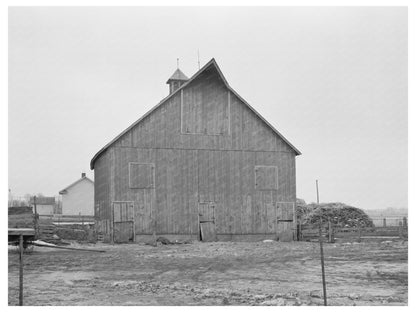 Lyle Askeland Farm Barn Emmet County Iowa 1936