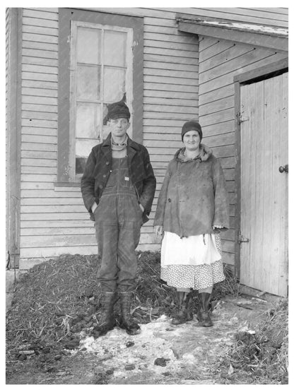 Edgar Allen and wife at their Iowa farm December 1936