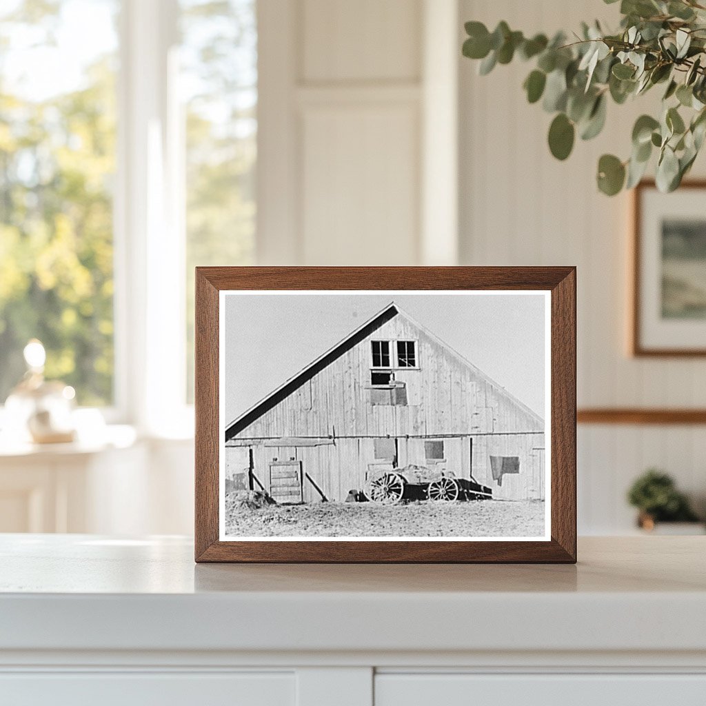 Vintage Barn on George Finkles Farm Illinois 1937