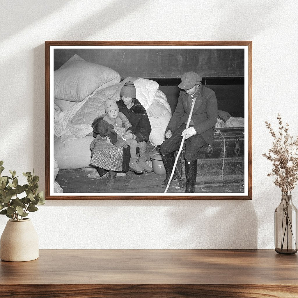 Flood Refugee Family in Schoolhouse East Prairie 1937