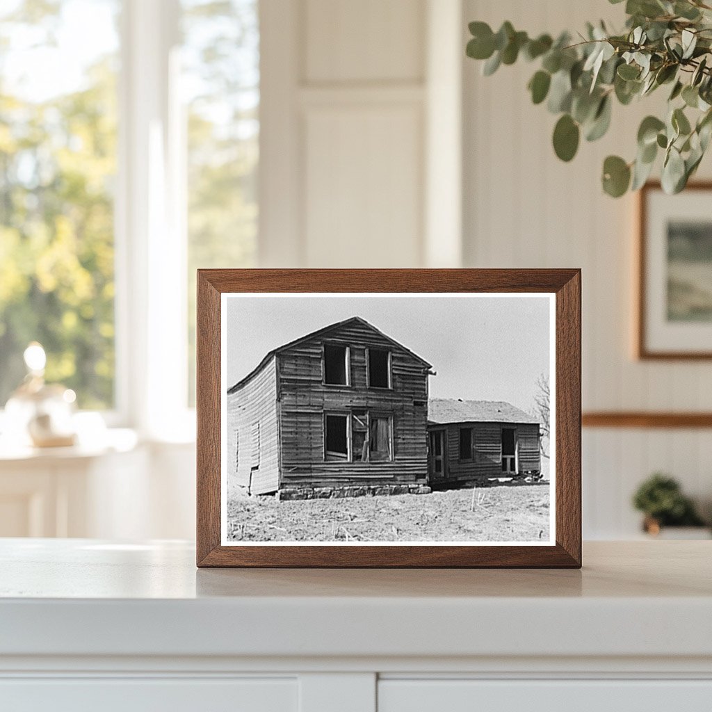 Abandoned Farmhouse in LaSalle County Illinois 1937