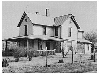 Farmhouse on 230-Acre Farm in Indiana February 1937