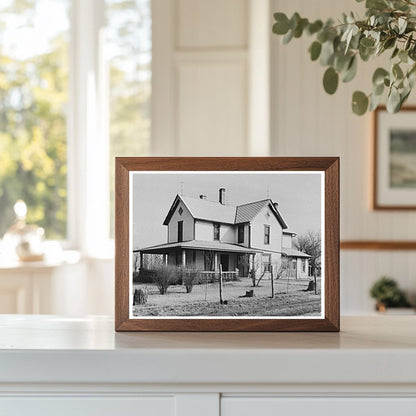 Farmhouse on 230-Acre Farm in Indiana February 1937