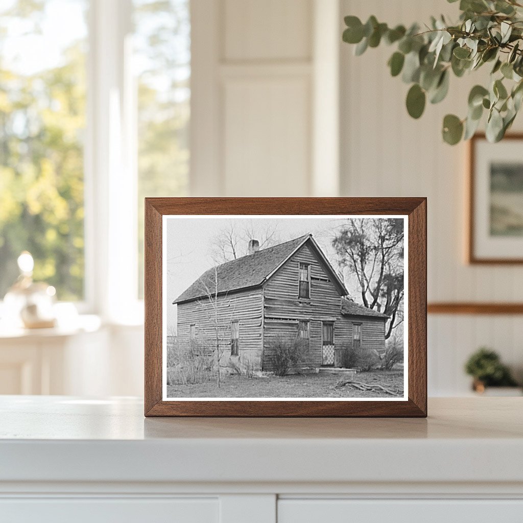 Farmhouse on C.V. Hibbs Farm Benton County Indiana 1937