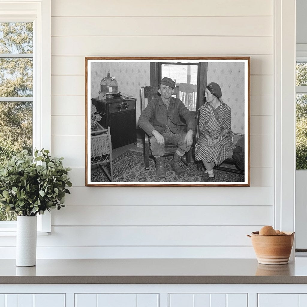 Charles Miller and Wife Moving in Benton County 1937