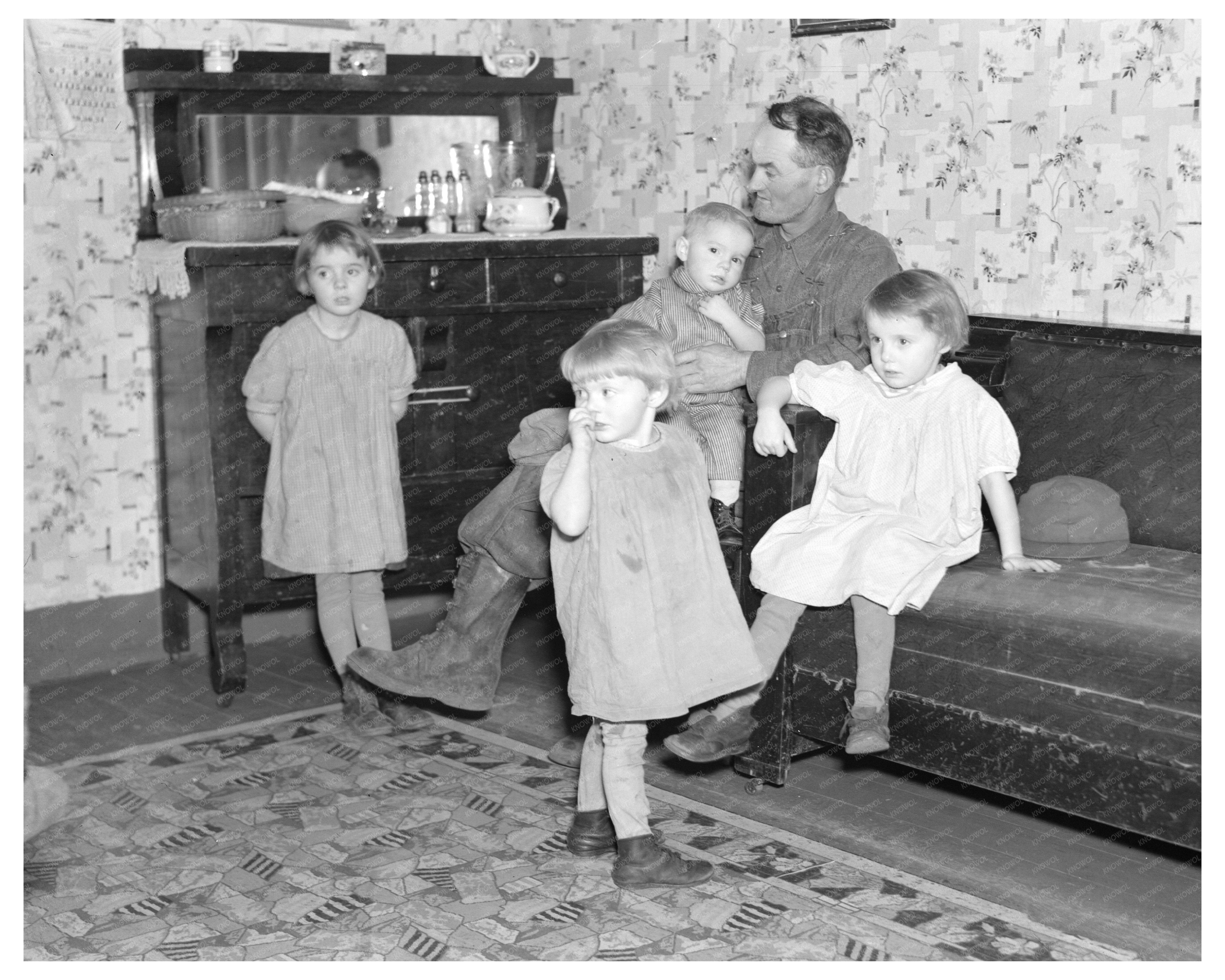 Tip Estes and Children Benton County Indiana March 1937