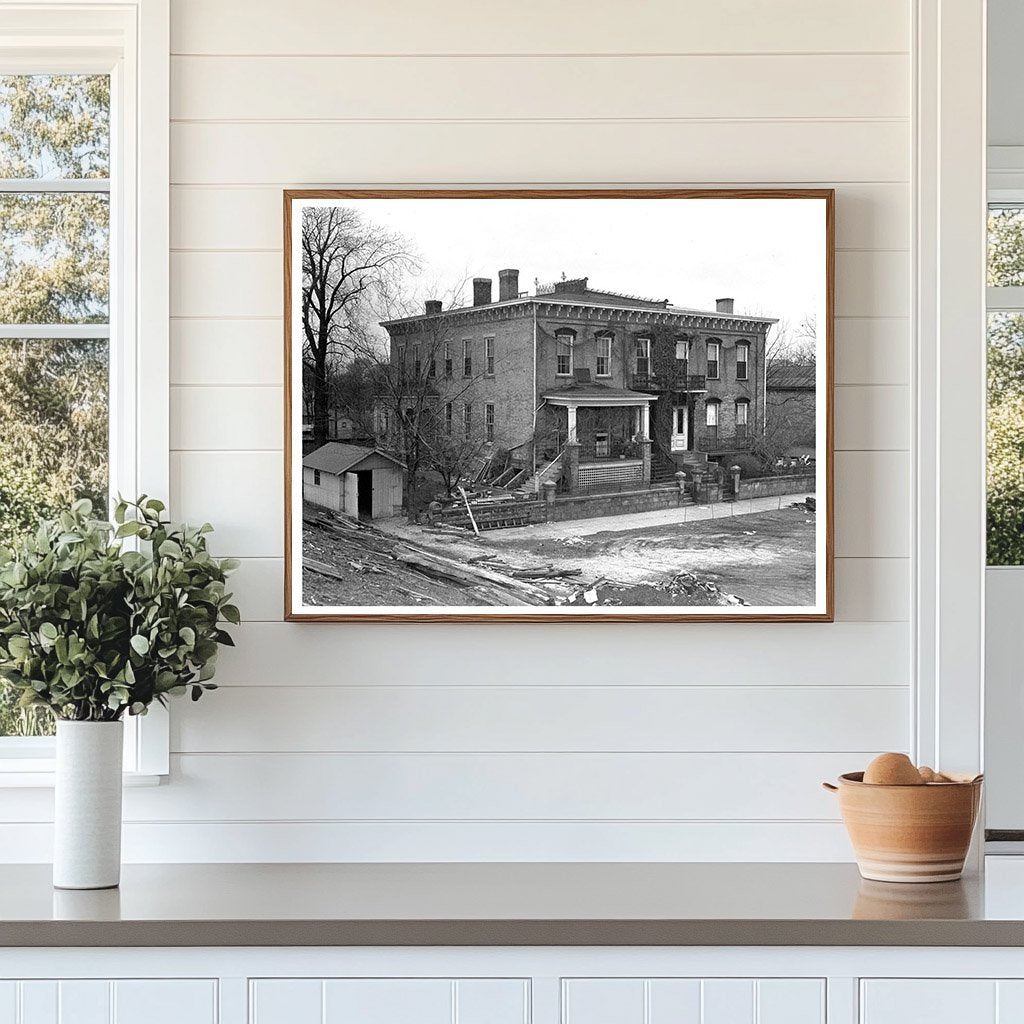 Shawneetown Illinois Residence Near Levee April 1937