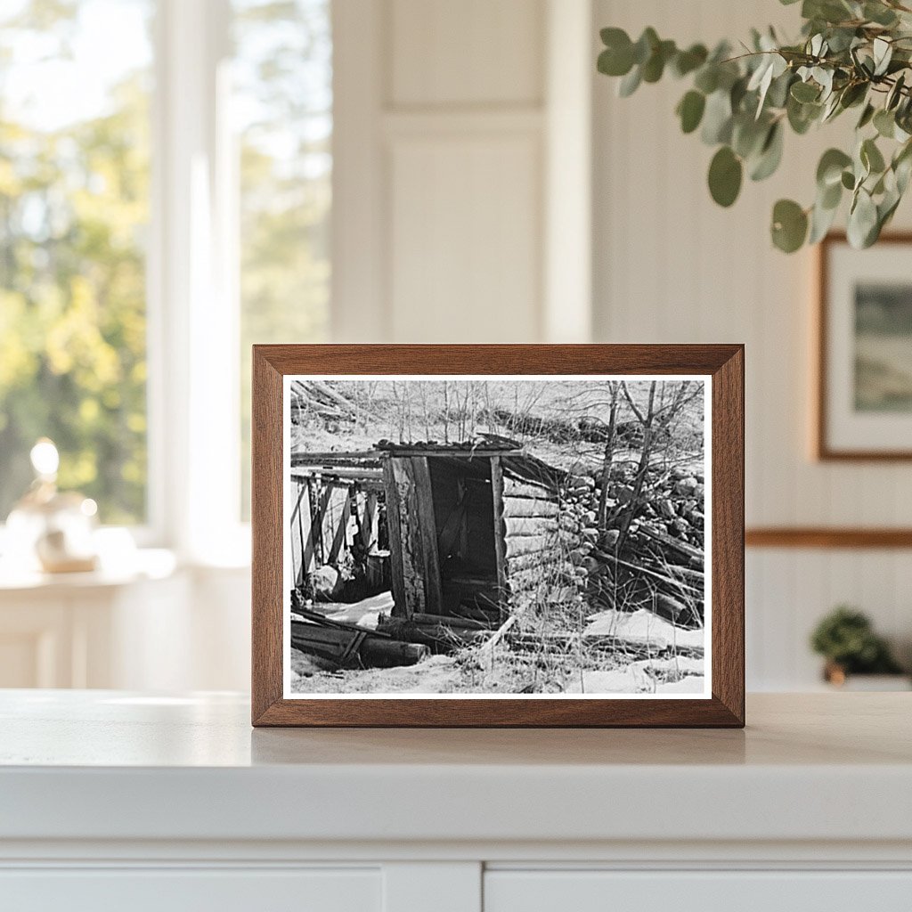 Buckboard Charlies Outhouse Iron River Michigan 1937