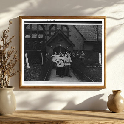 Easter Morning Processional Chicago April 1941 Vintage Image