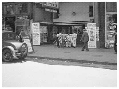 Minneapolis street scene Hennepin County May 1937