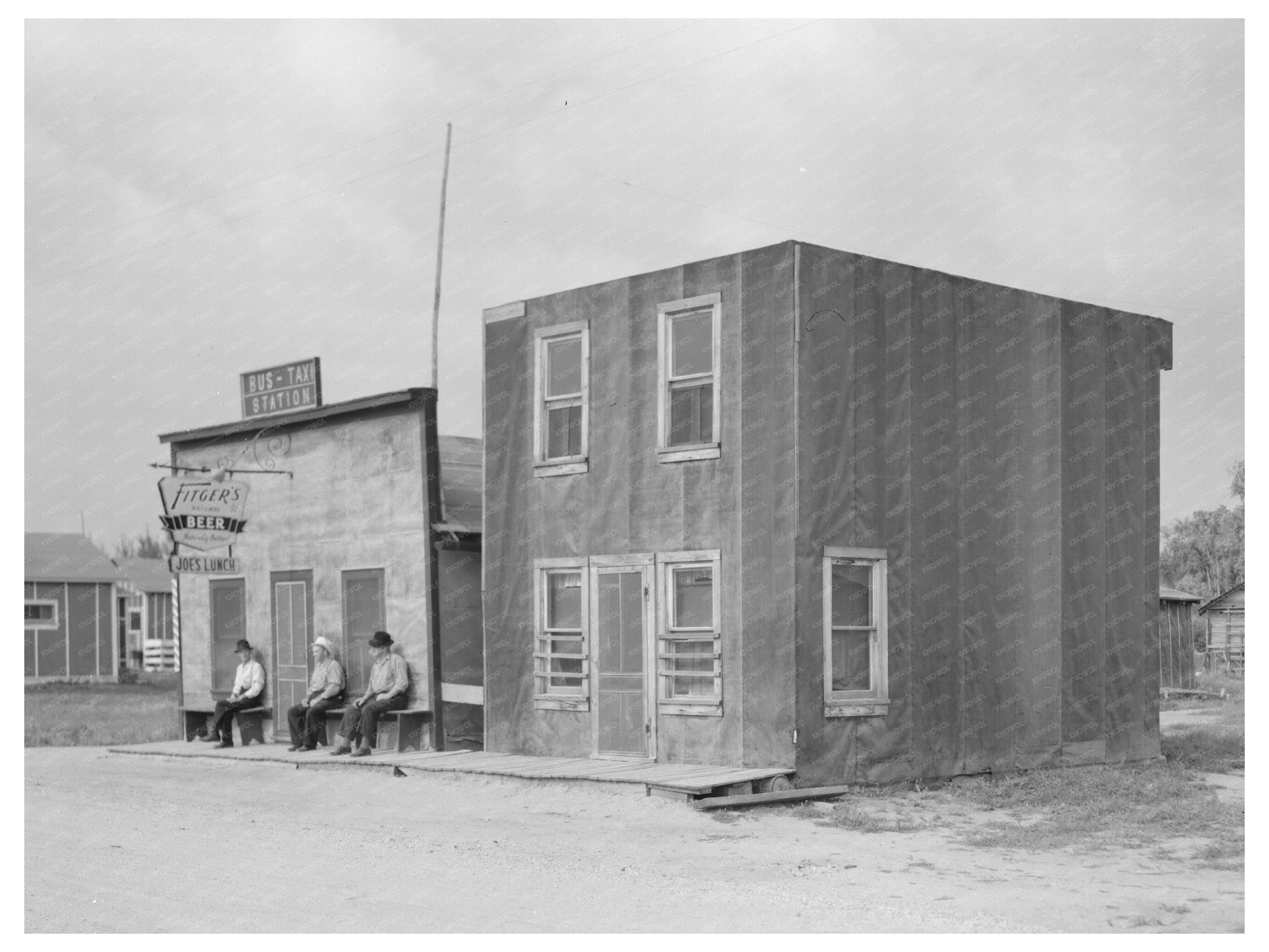 Vintage 1937 Craigville Minnesota Beer Parlor and Dwelling